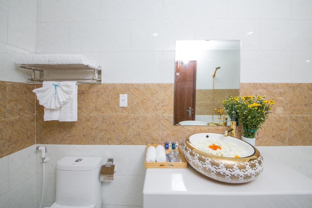 Pariat River Front Hotel Da Nang Bagian luar foto
