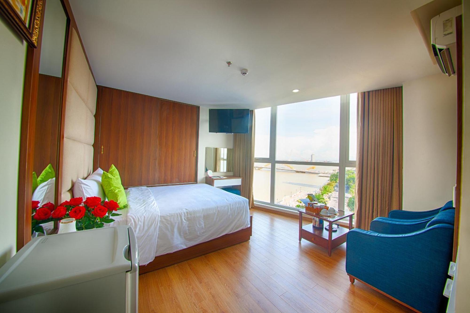 Pariat River Front Hotel Da Nang Bagian luar foto