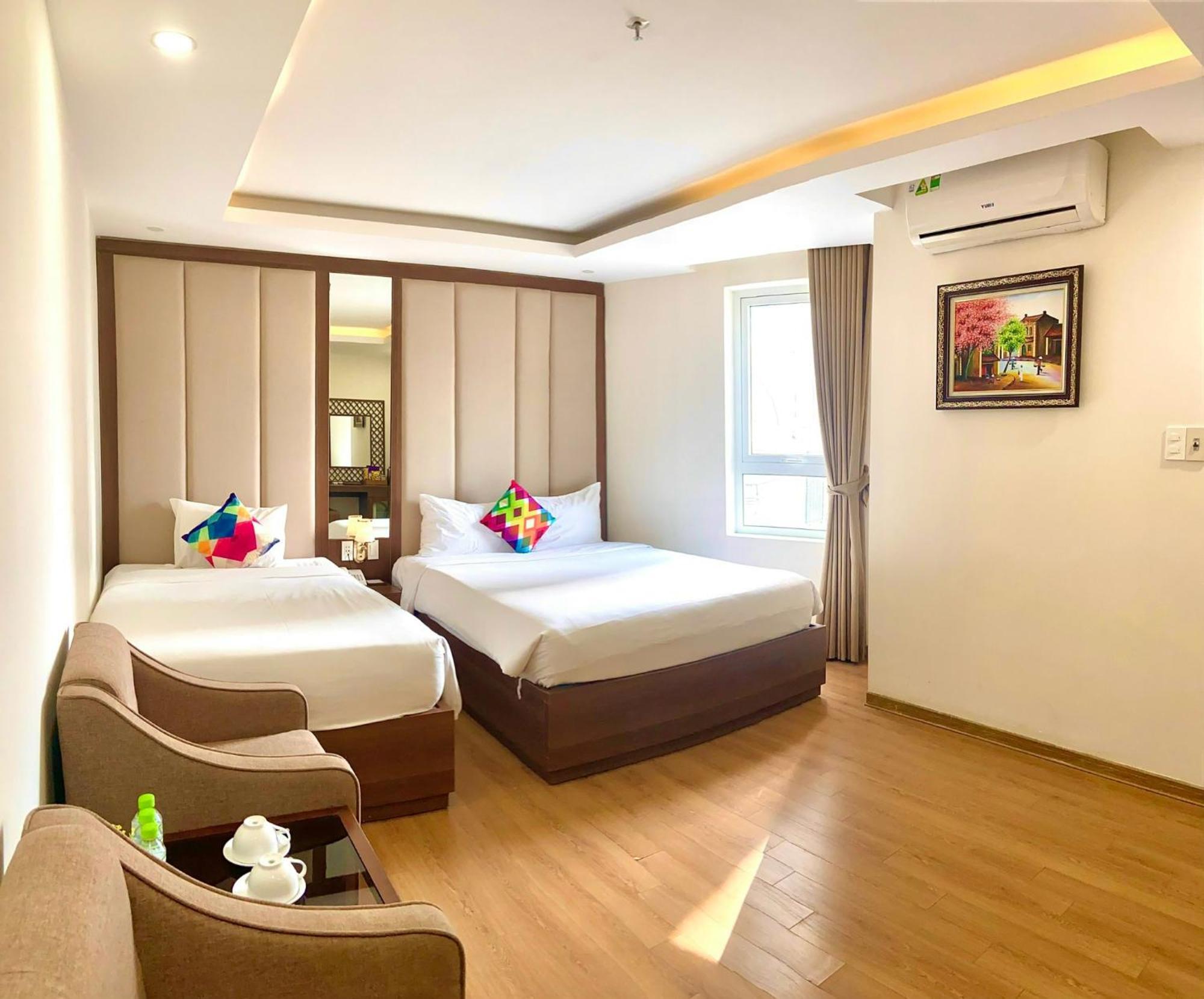 Pariat River Front Hotel Da Nang Bagian luar foto